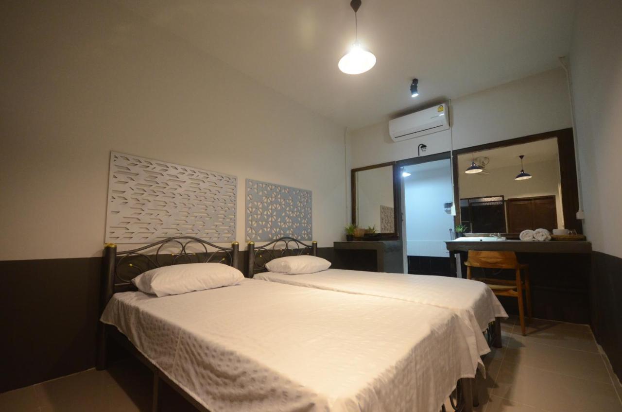 Suandok History House Aparthotel Chiang Mai Luaran gambar